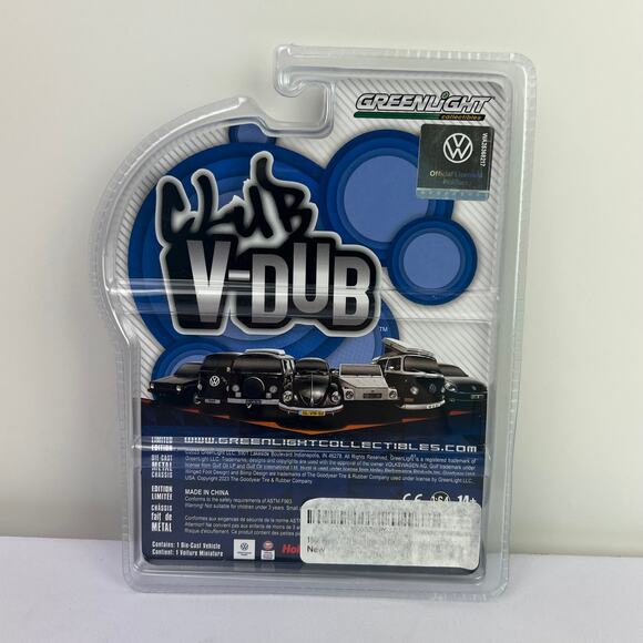 1:64 GreenLight *CLUB V-DUB R17* GULF OIL 1968 Volkswagen Type 2 BUS New - Picture 2 of 13